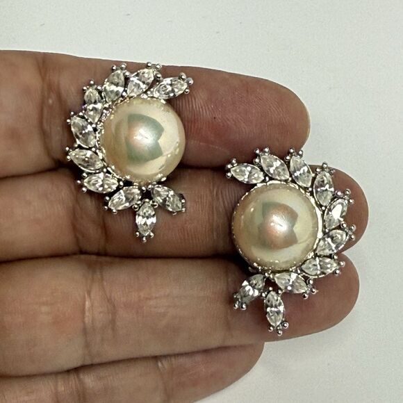 Nolan Miller Vintage Glamour Collection Faux Pearl Rhinestone Clip Stud Earrings - Picture 1 of 6